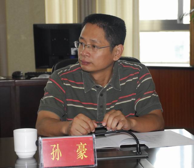 调整大小 5辖区律师代表湖北为维律师事务所主任孙豪发言.jpg