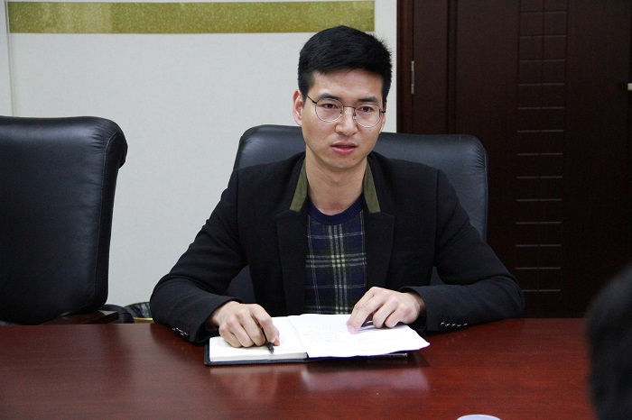 8杨保发言.JPG